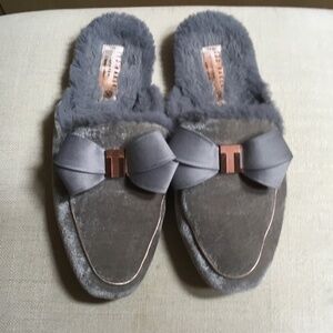 TED BAKER  bhaybe velvet moccasin slippers in light grey